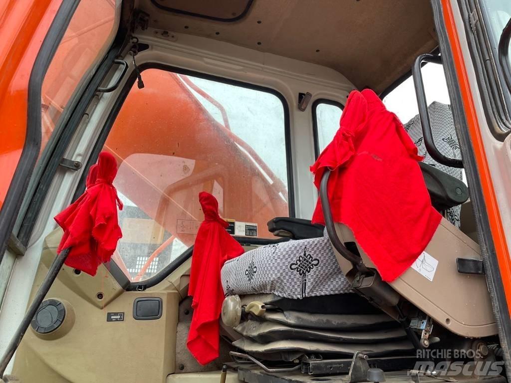Doosan DH 220 Crawler excavators