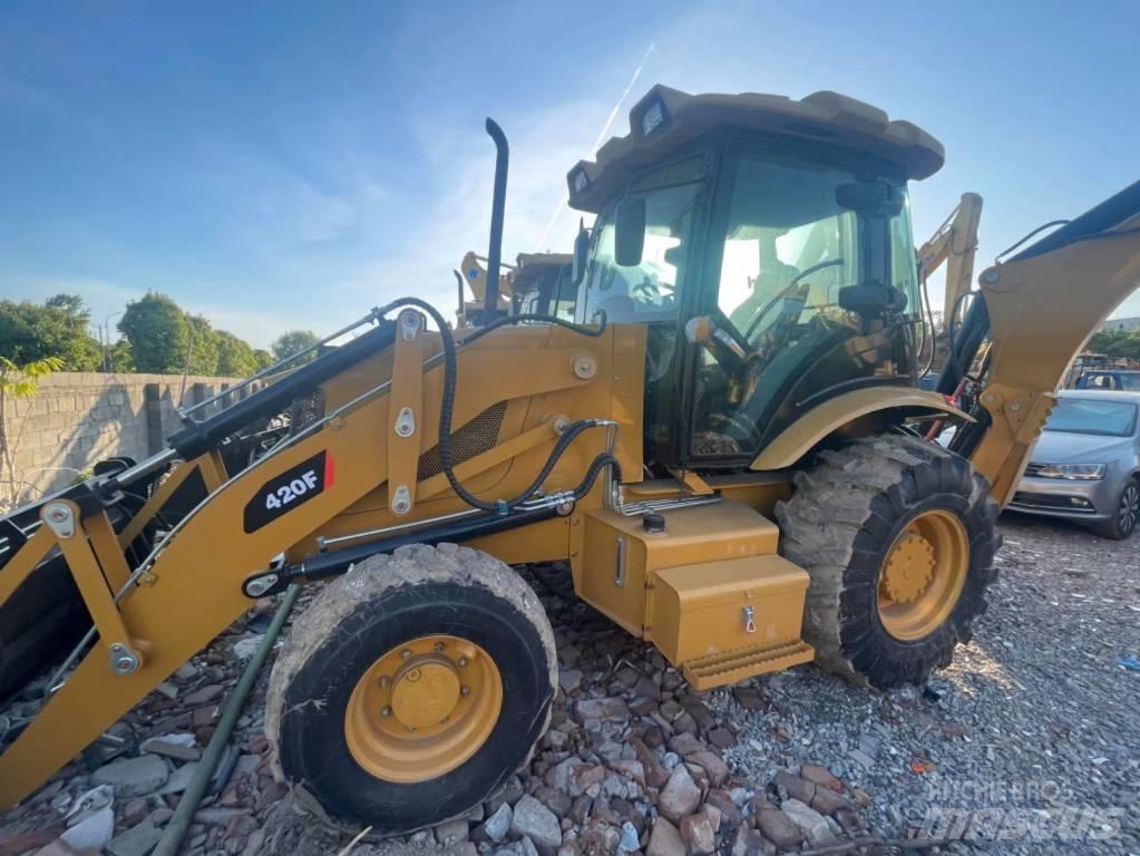 CAT 420f Backhoe