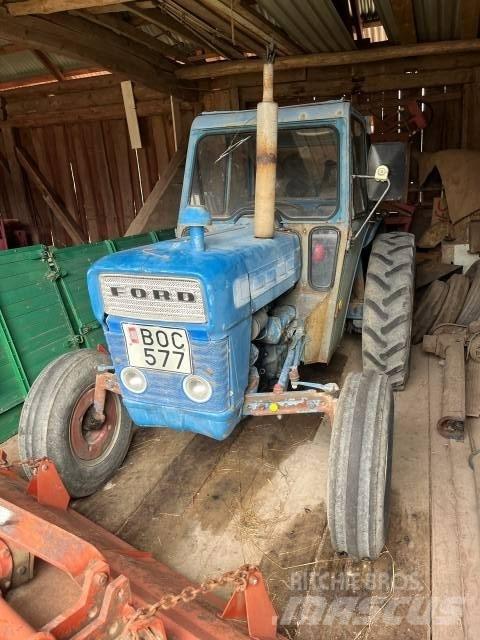 Ford 2000 Tractors
