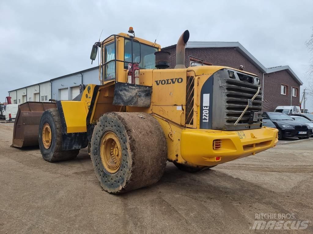 Volvo L 220 E Wheel loaders