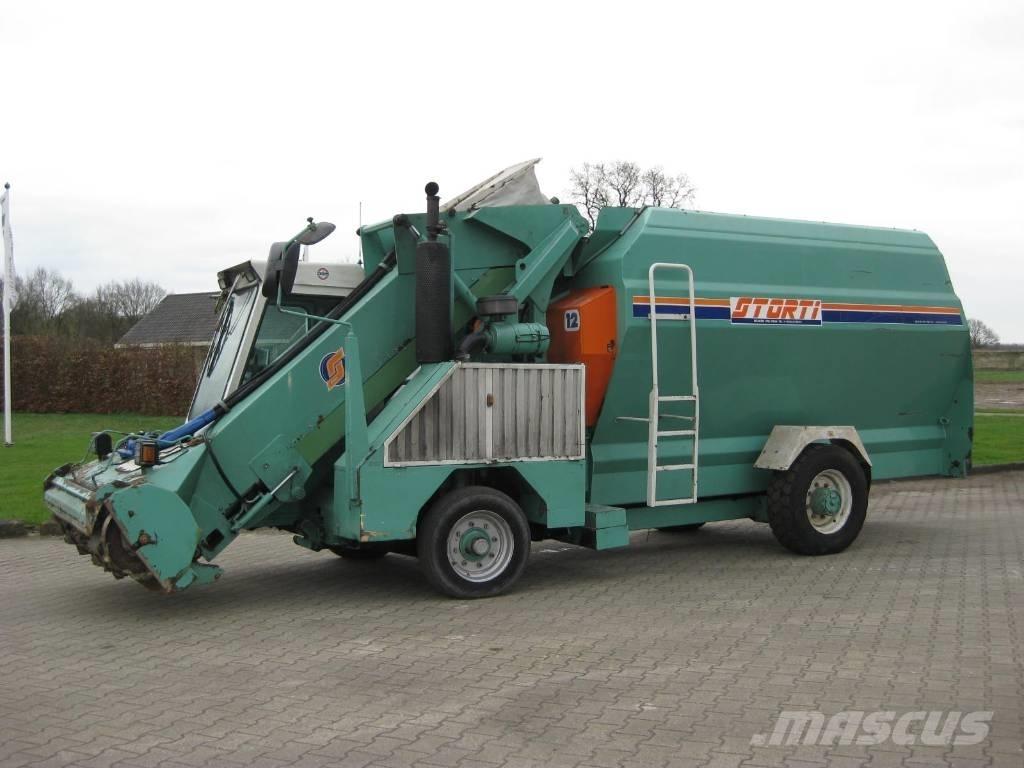 Storti Bulldog Feed mixer