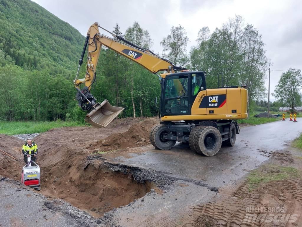 CAT M 314 F Wheeled excavators
