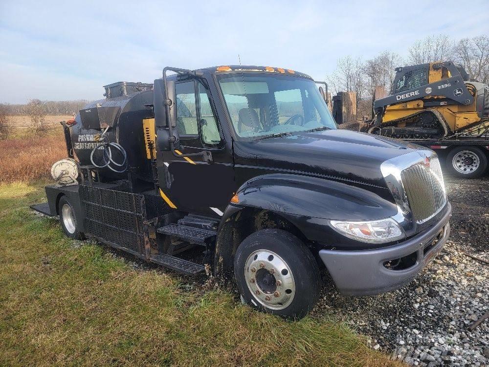 International 4300 Other trucks