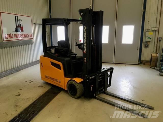Jungheinrich EFG 220 Electric forklift trucks