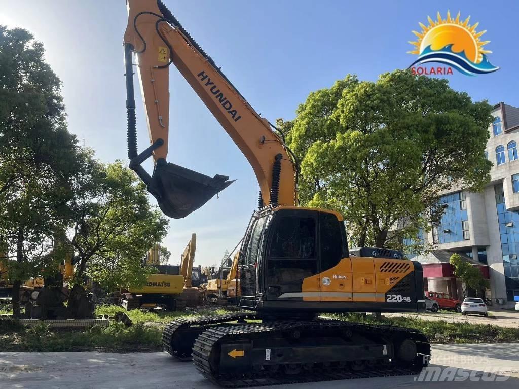 Hyundai R220-9S Wheeled excavators