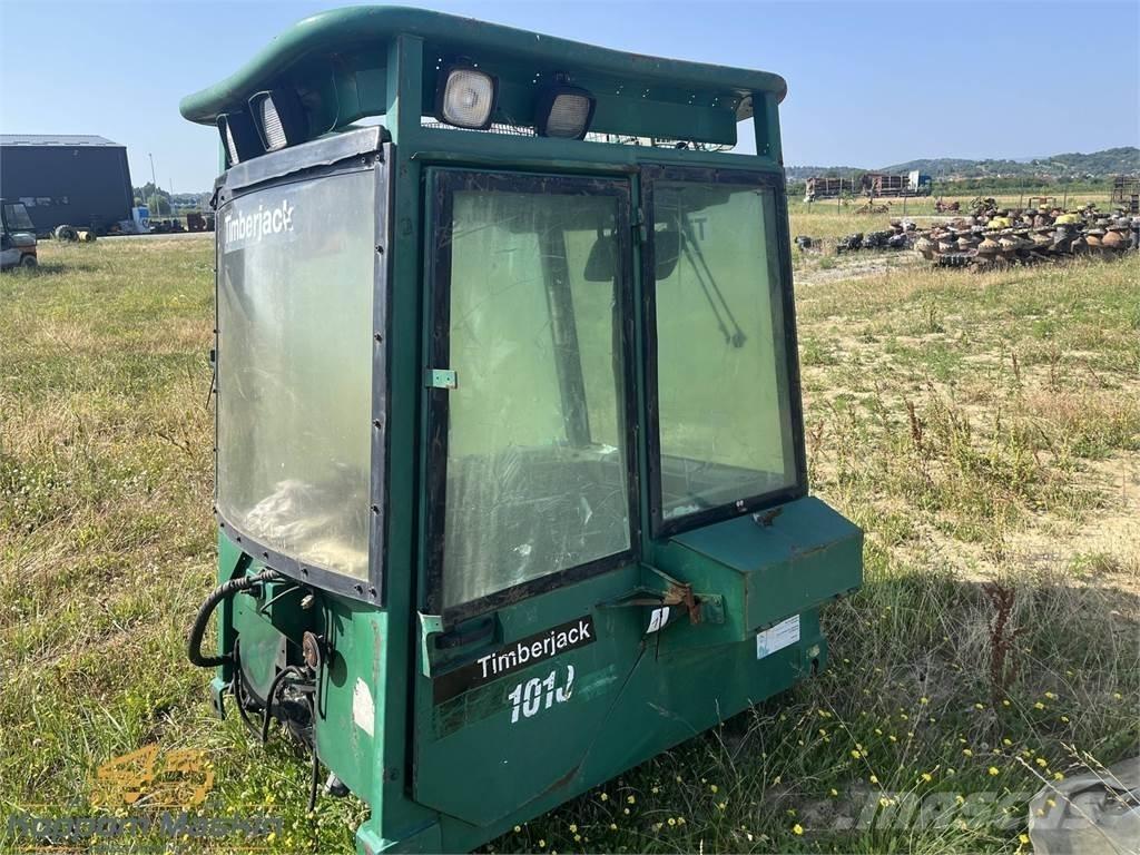 Timberjack 1010 Cabins and interior