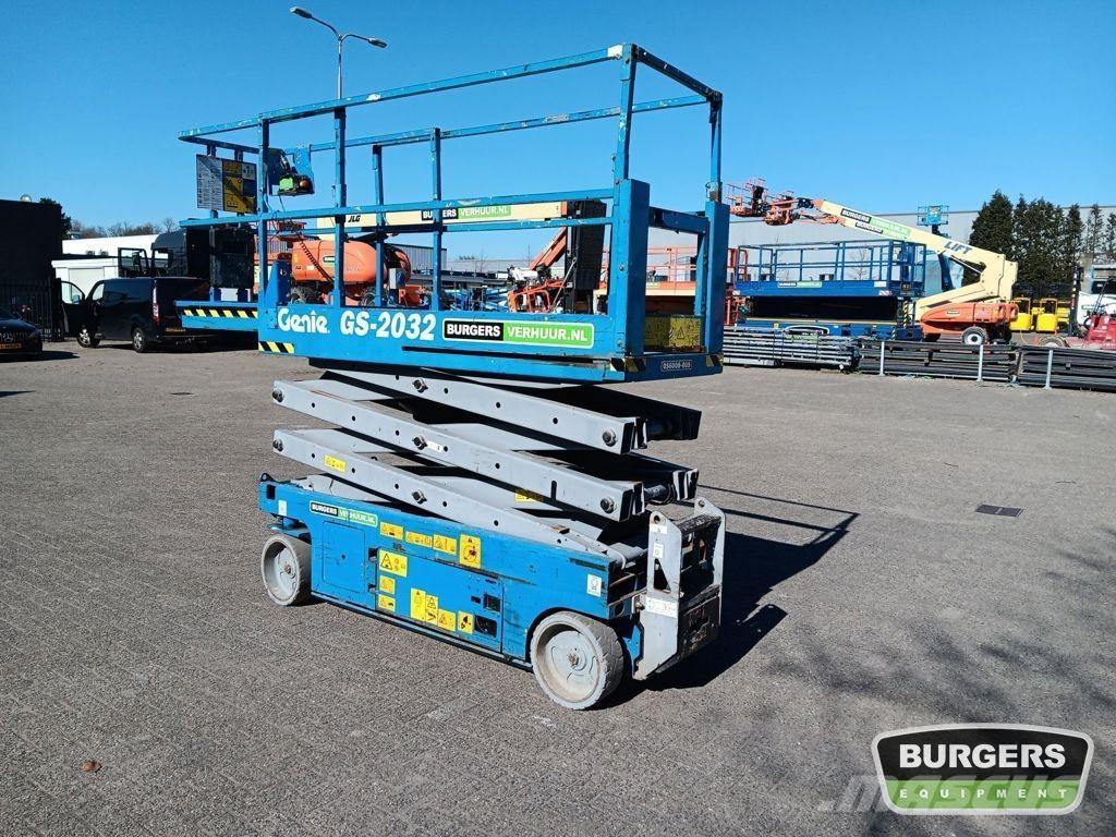 Genie GS2032 Scissor lifts