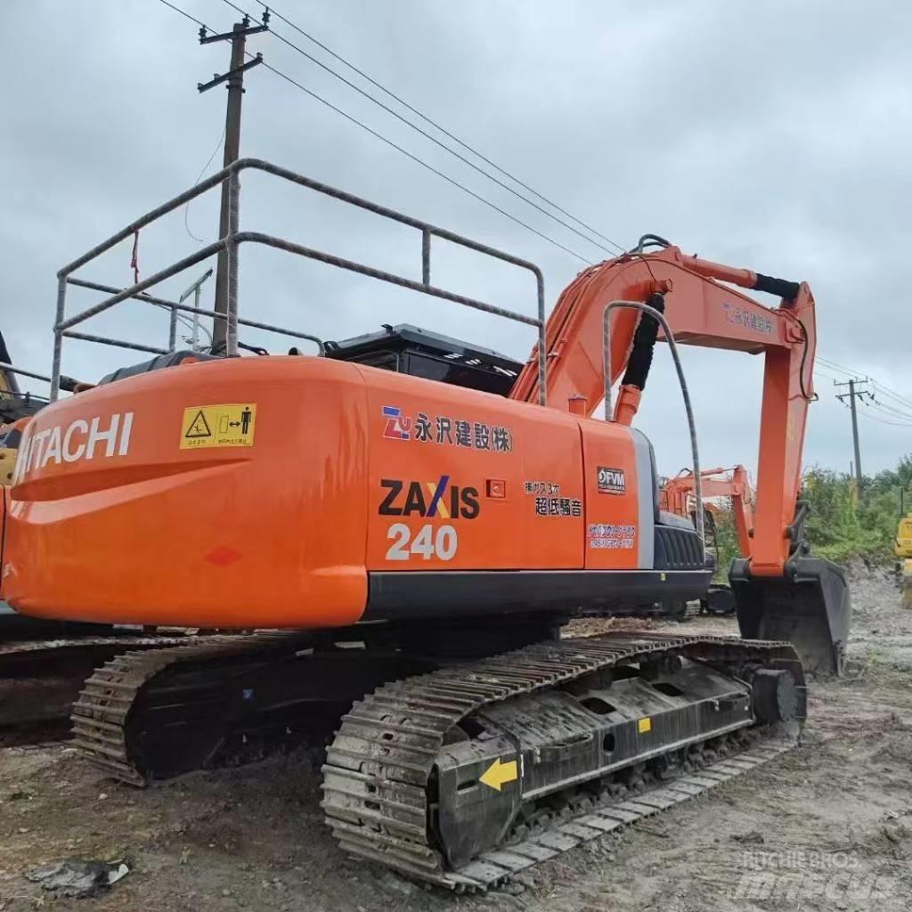Hitachi 240-3 Crawler excavators