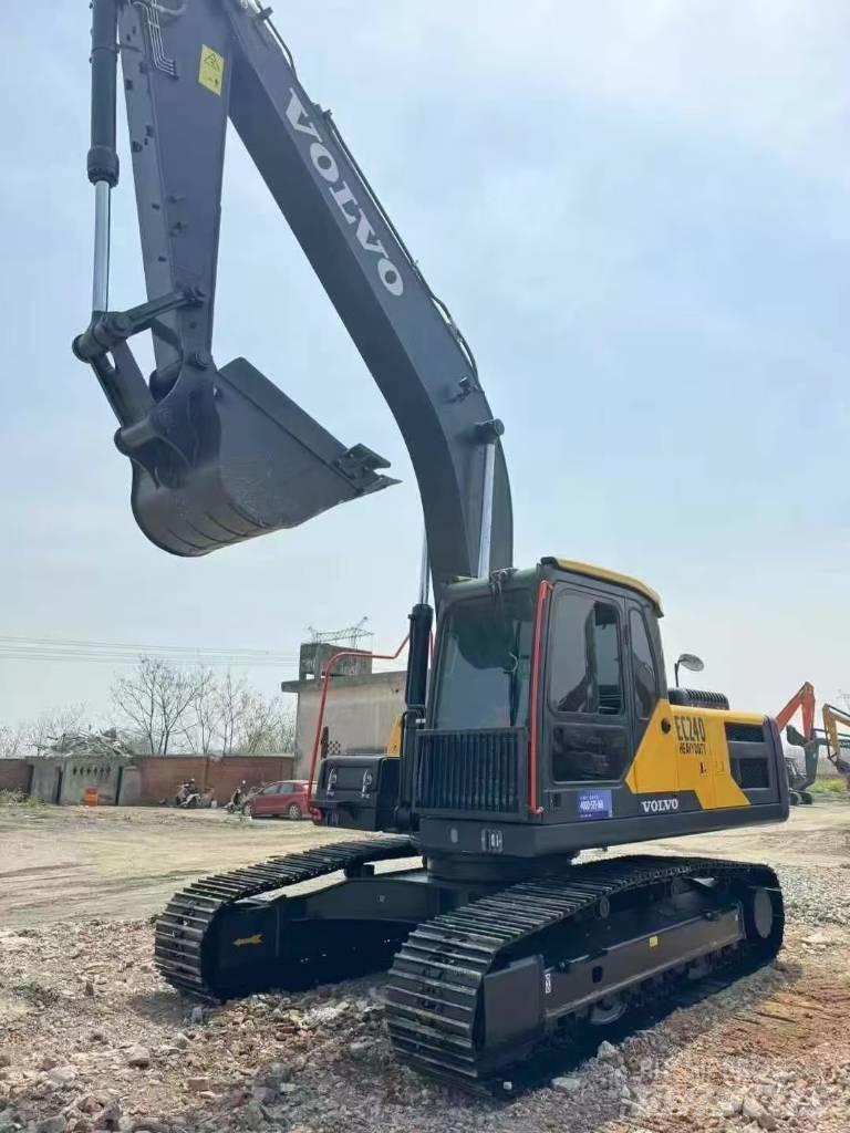 Volvo EC 240 Crawler excavators