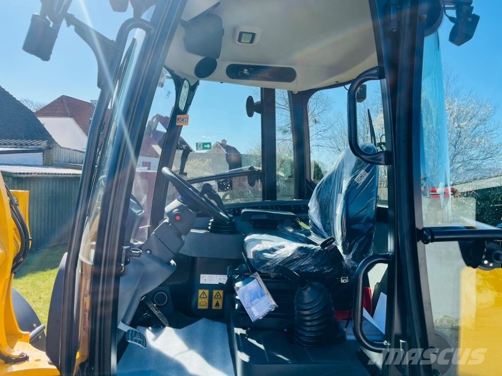 JCB 407 Multi-purpose loaders
