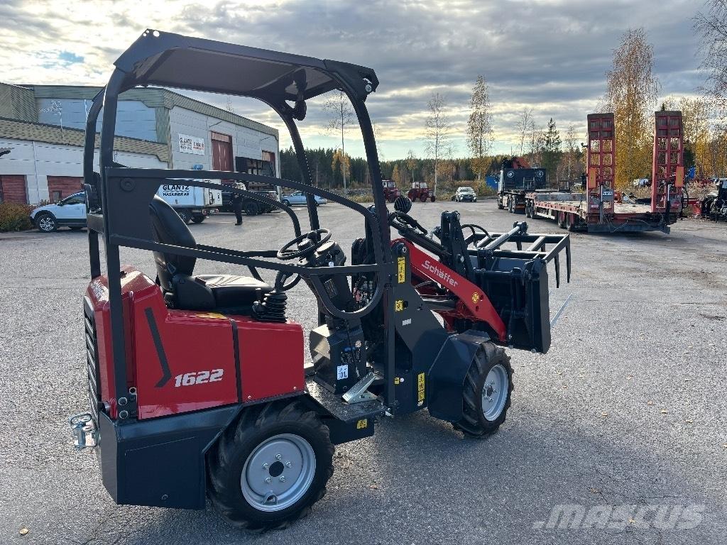 Schäffer 1622 Multi-purpose loaders