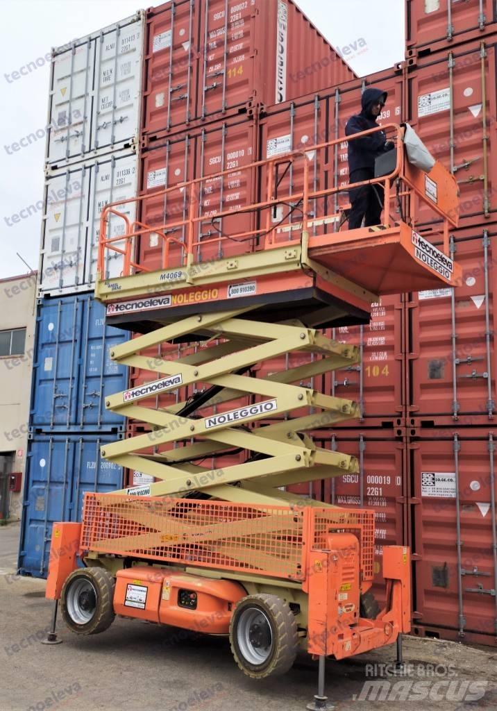 JLG M 4069 Scissor lifts