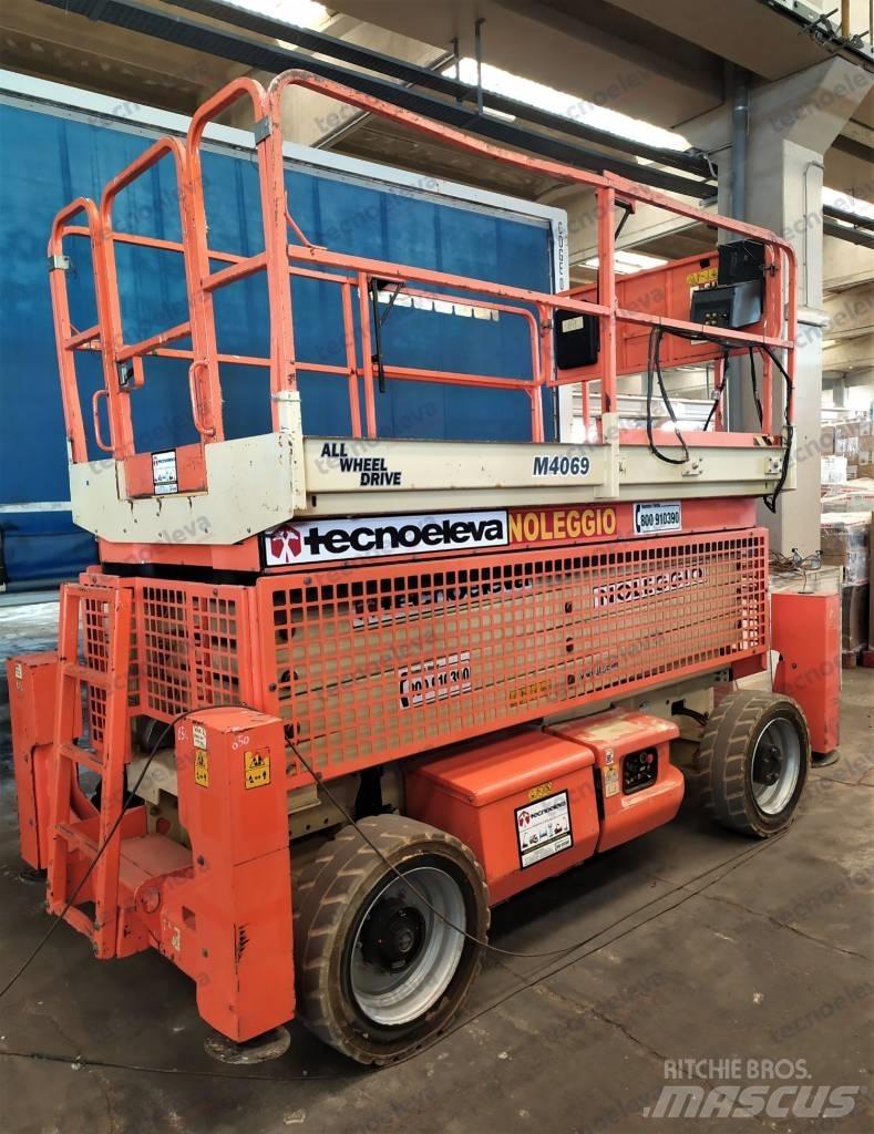 JLG M 4069 Scissor lifts