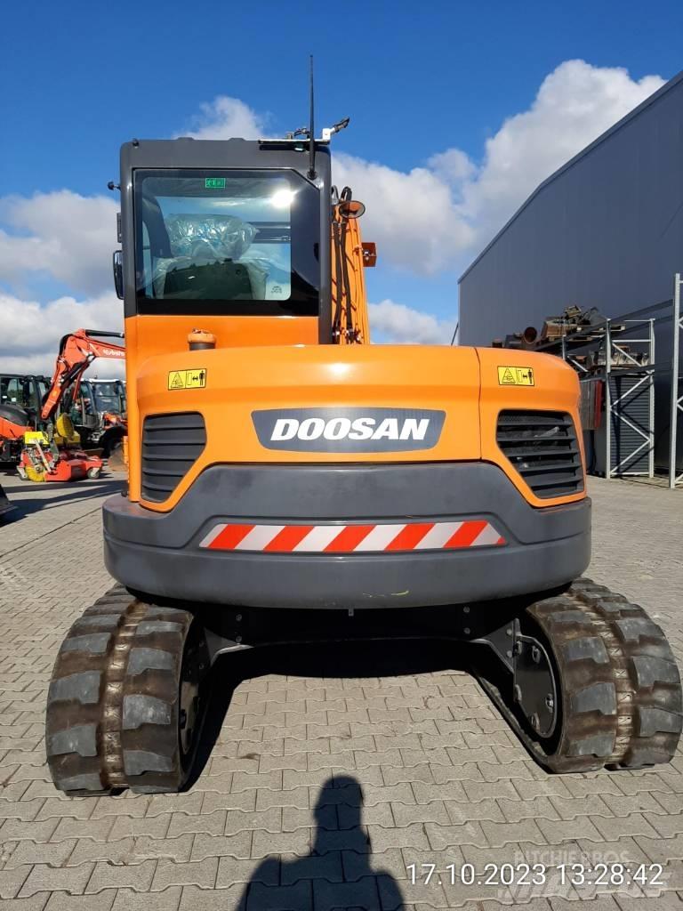 Develon DX 85 R-3 Mini excavators  7t - 12t