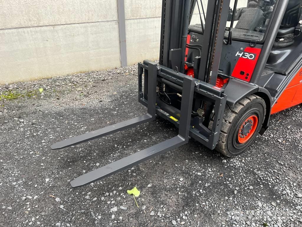 Linde H30D-01 Diesel trucks