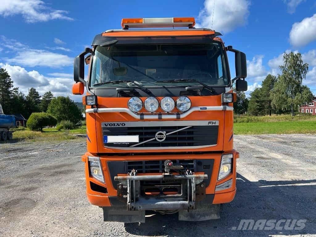 Volvo FH 500 Hook lift trucks
