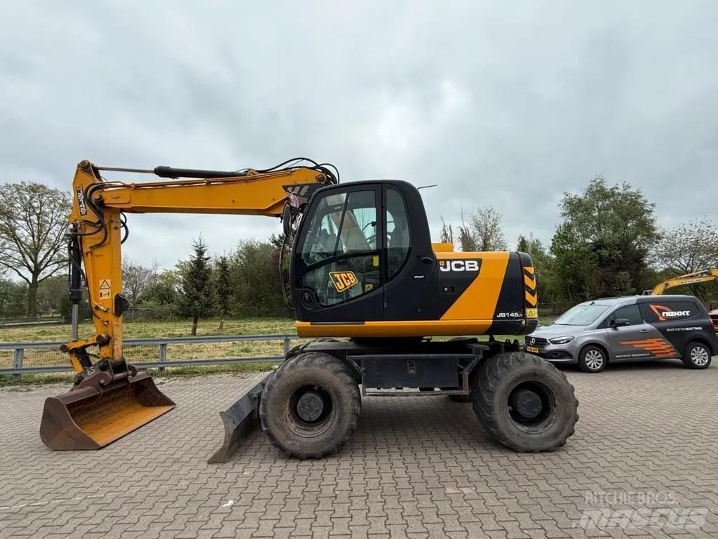 JCB JS 145W Wheeled excavators
