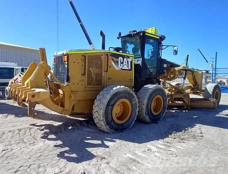 CAT 14 M Graders