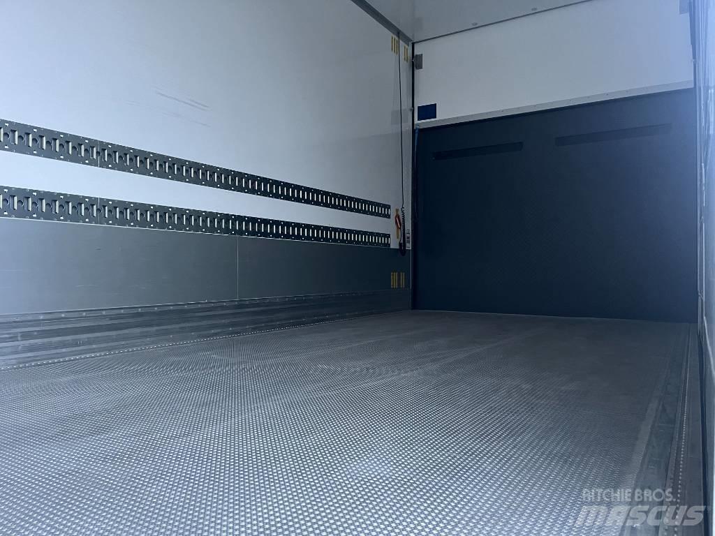 Volvo FM Electric Temperature controlled trucks