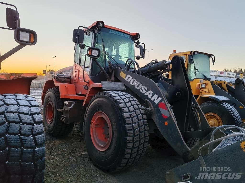 Doosan DL 220 Wheel loaders
