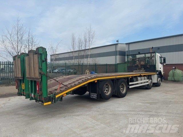 Volvo FM 370 Beavertail Flatbed / winch trucks