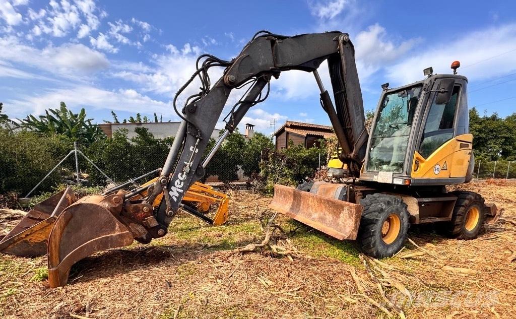 Mecalac 714 MW Wheeled excavators