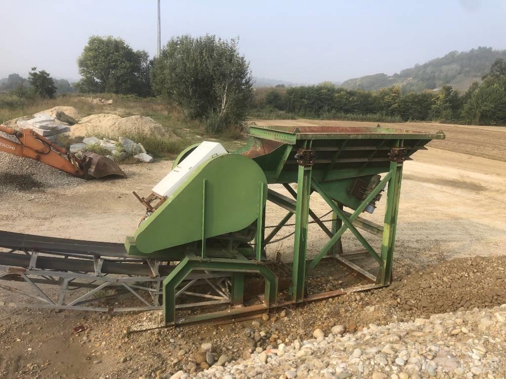 O&K 1060x600 Mobile crushers