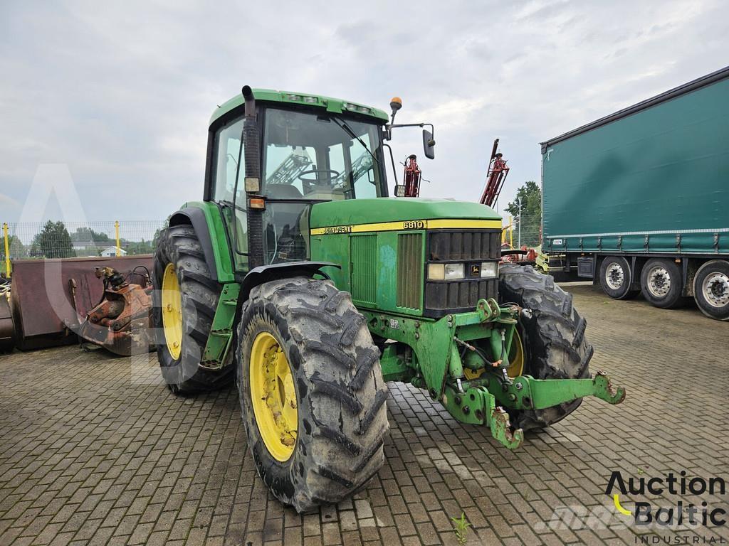 John Deere 6810 Tractors