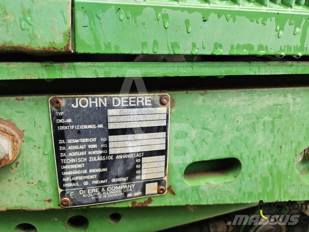 John Deere 6810 Tractors