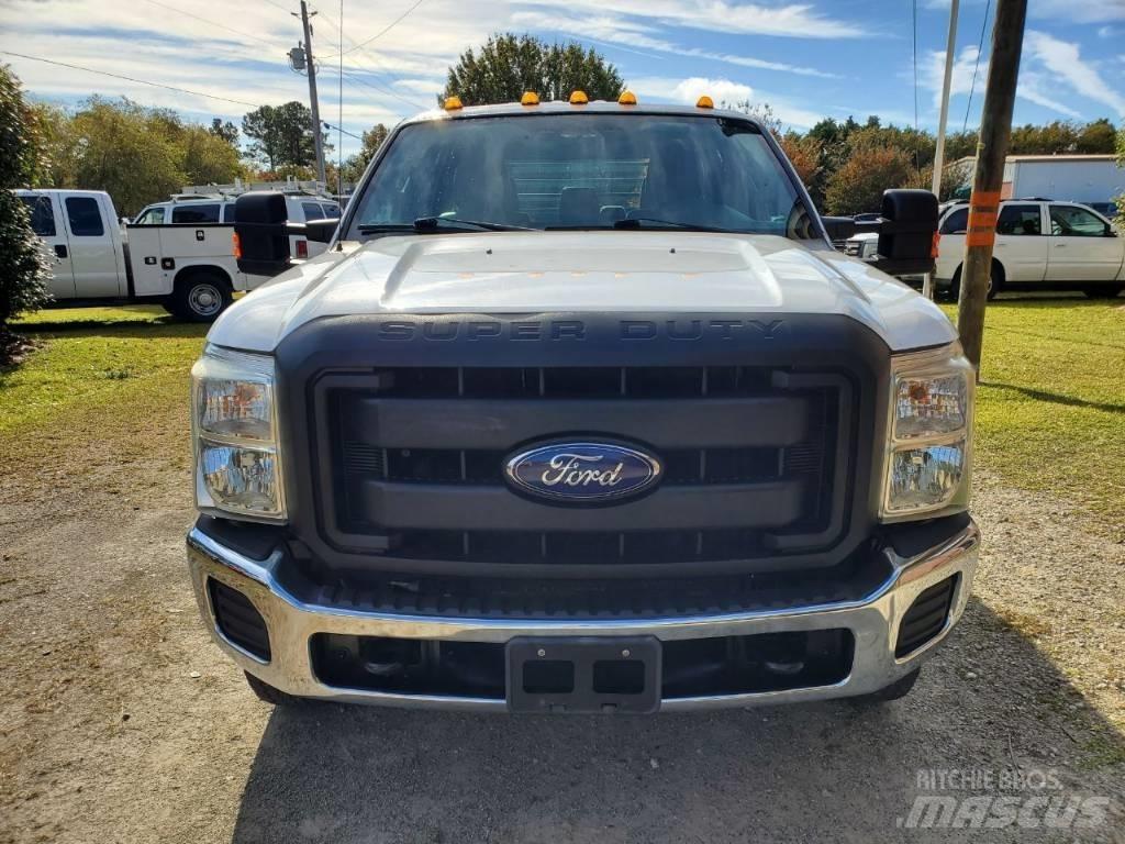 Ford F 350 XL SD Flatbed / Dropside trucks
