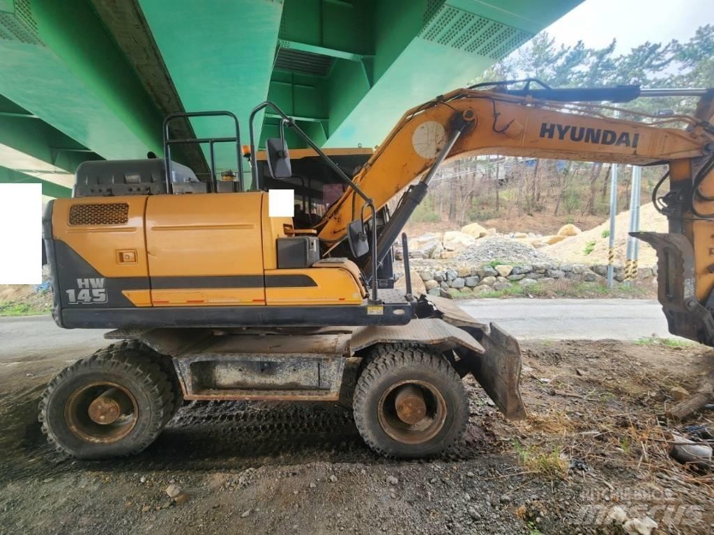 Hyundai HW 145 Wheeled excavators