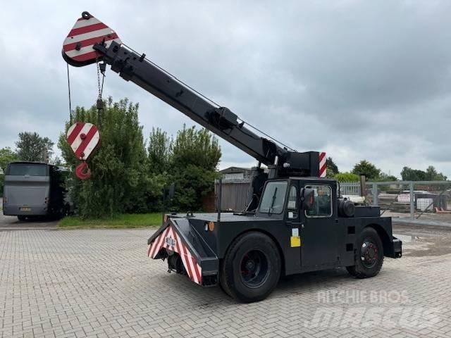 Grove IND 36 All terrain cranes