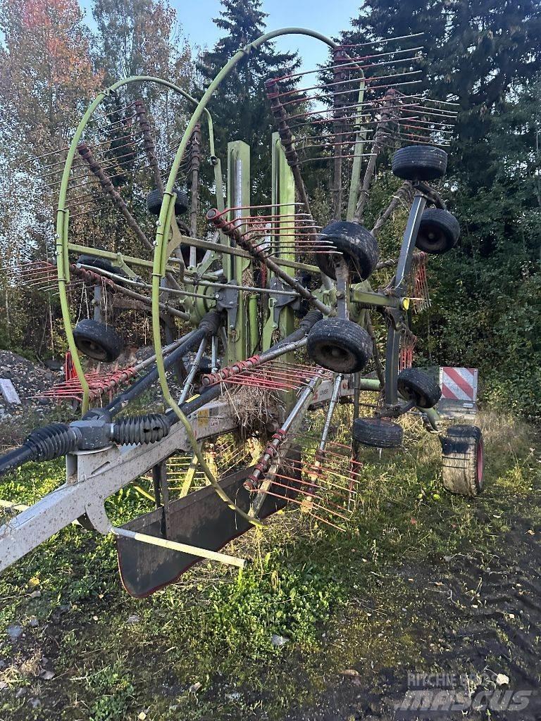 CLAAS Liner 2800 Rakes and tedders