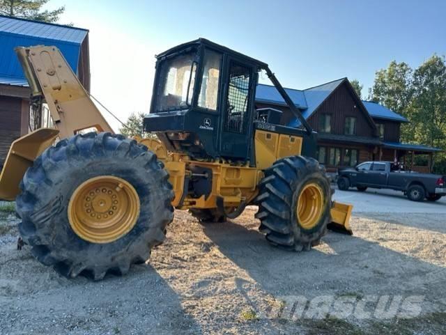 John Deere 540 G III Skidders