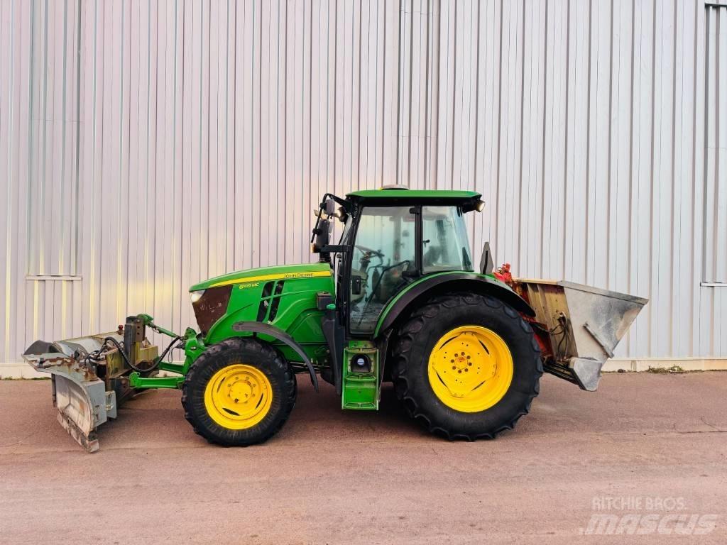 John Deere 6105 M Tractors