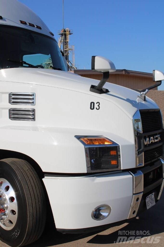 Mack Anthem Prime Movers