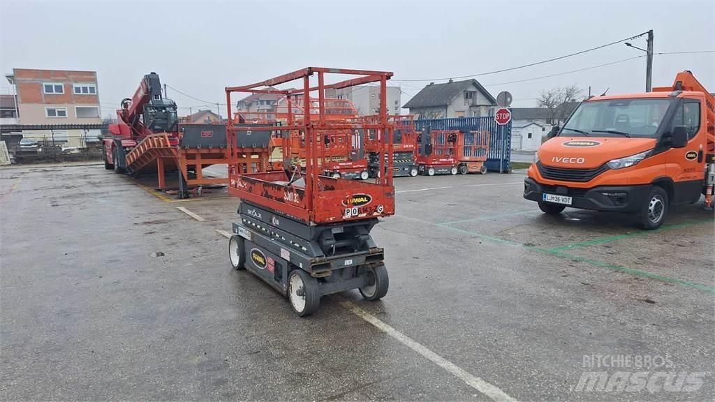 SkyJack SJIII3220 Scissor lifts