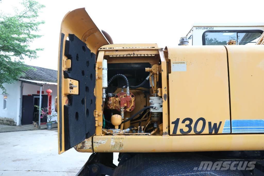 Hyundai Robex 130 W Wheeled excavators