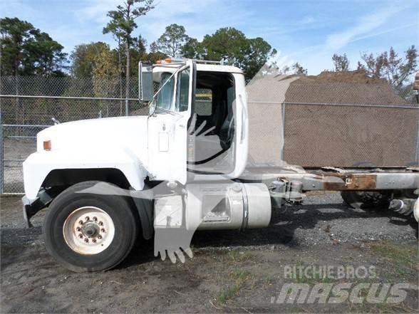 Mack DM600 Other