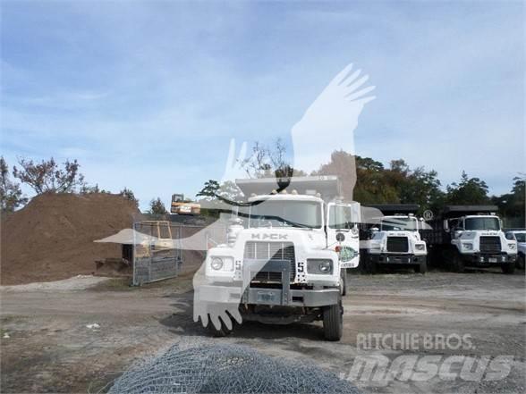 Mack DM600 Other