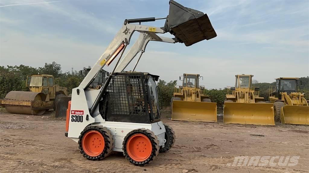Bobcat S 300 Skid steer loaders