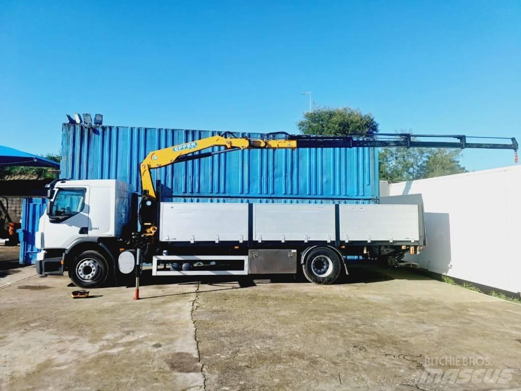 Volvo FE 280 Truck mounted cranes