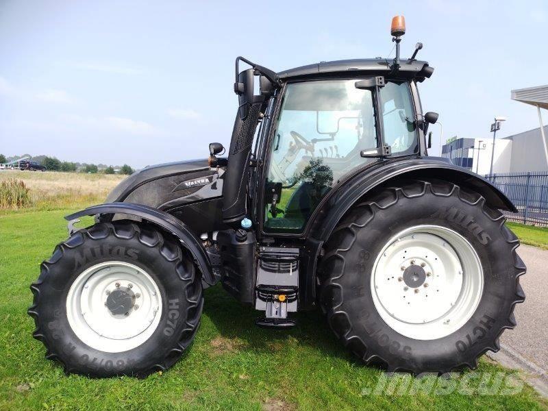 Valtra N 154 A Tractors
