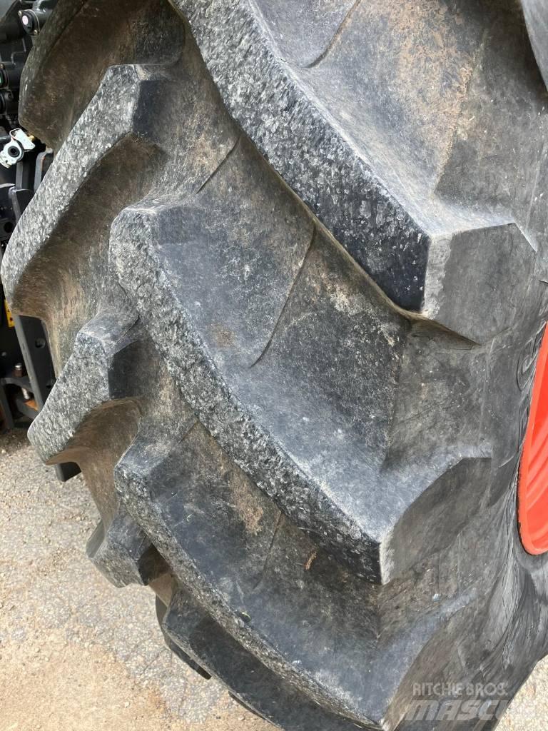 CLAAS Axion 920 Tractors