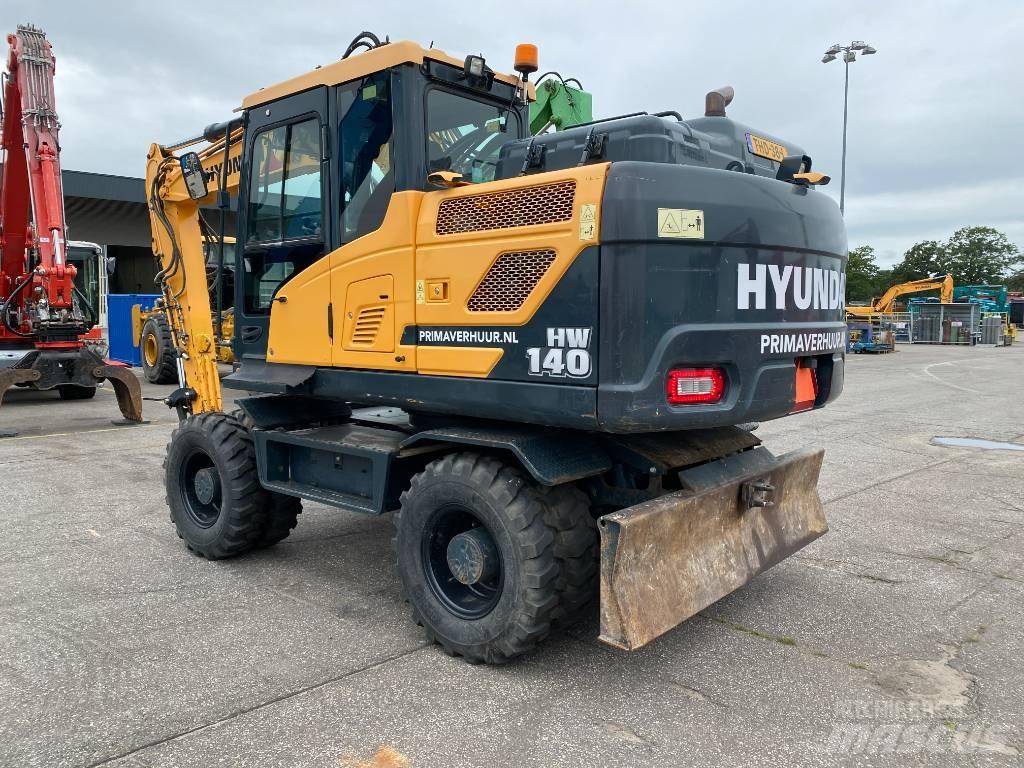 Hyundai HW140 Wheeled excavators
