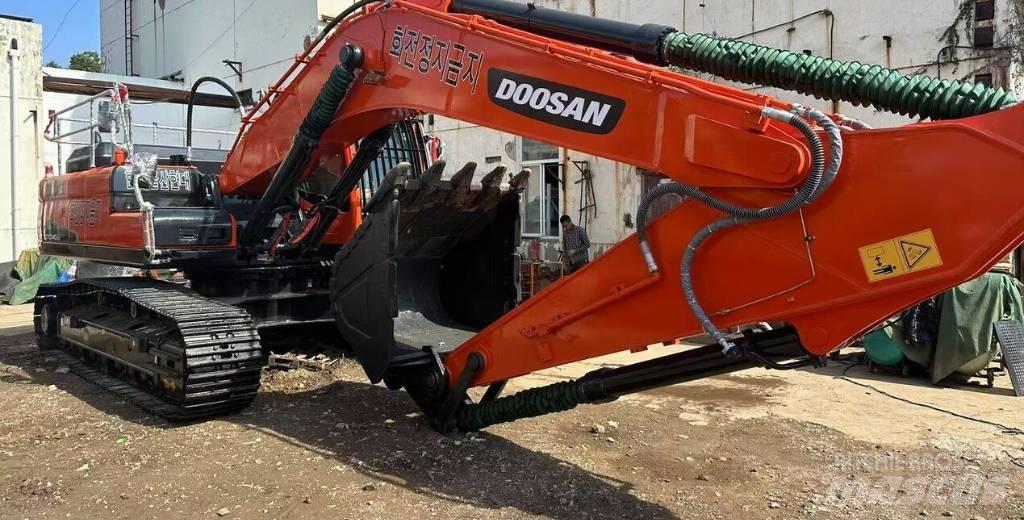 Doosan DX340 Crawler excavators