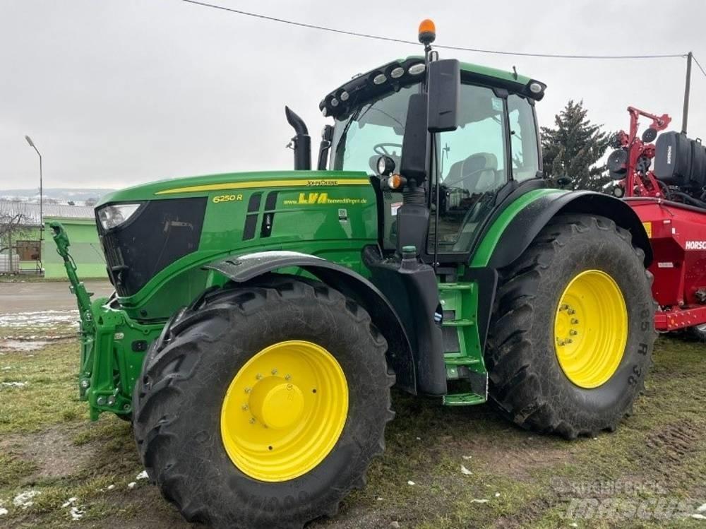 John Deere 6250 R Tractors