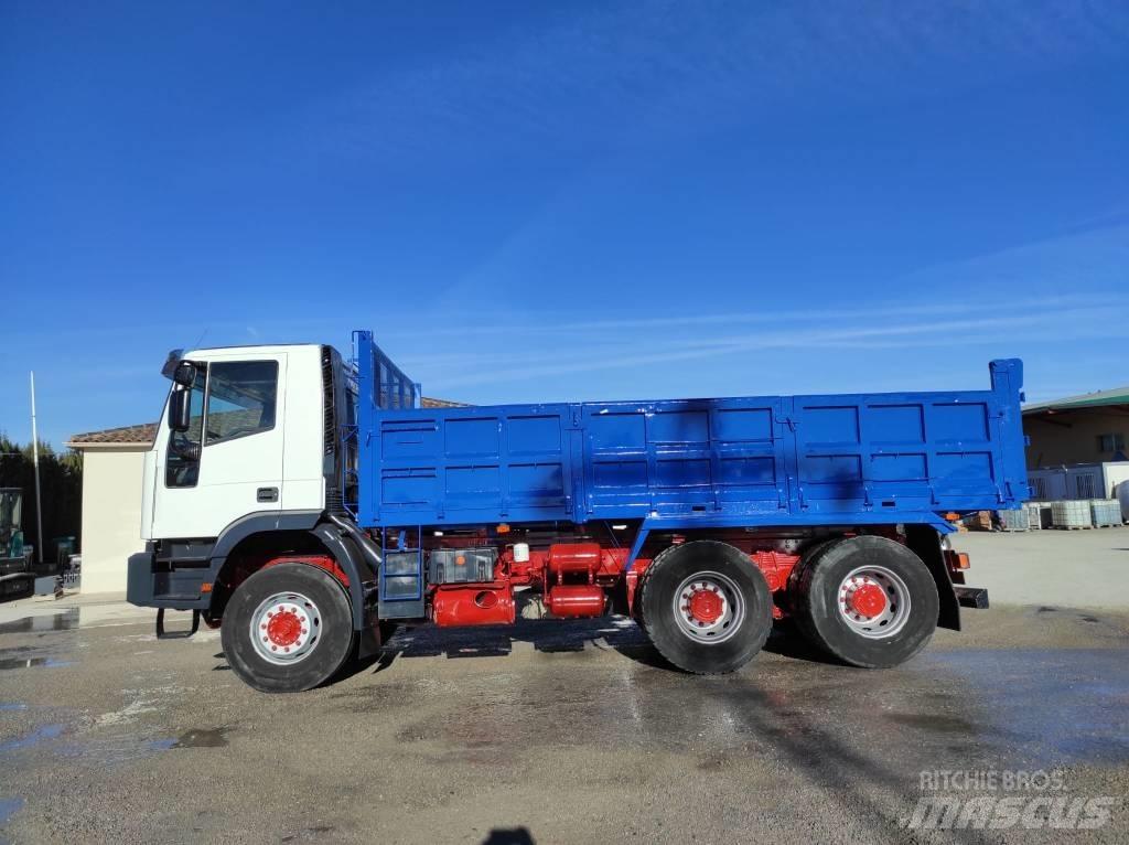 Iveco MP260 E35H Tipper trucks