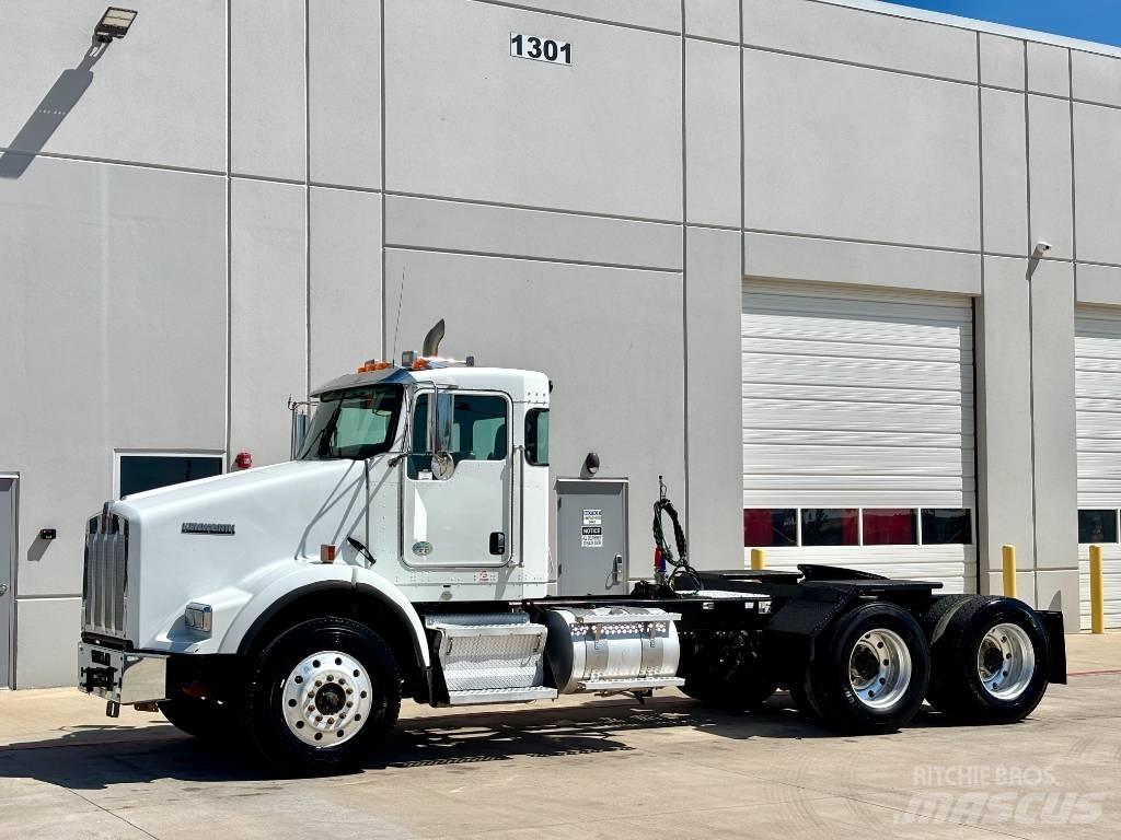 Kenworth T 800 Prime Movers