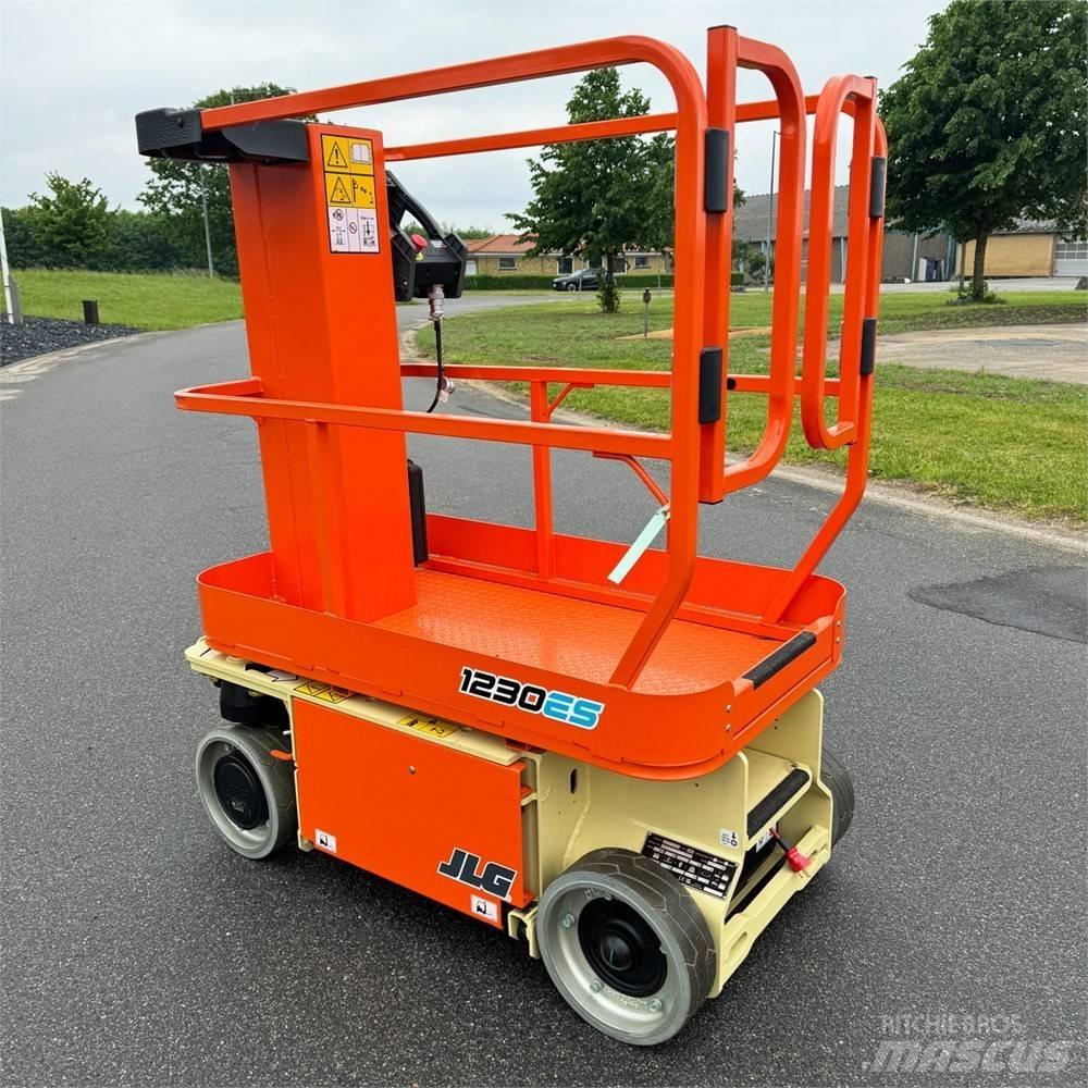 JLG 1230 ES Used Personnel lifts and access elevators